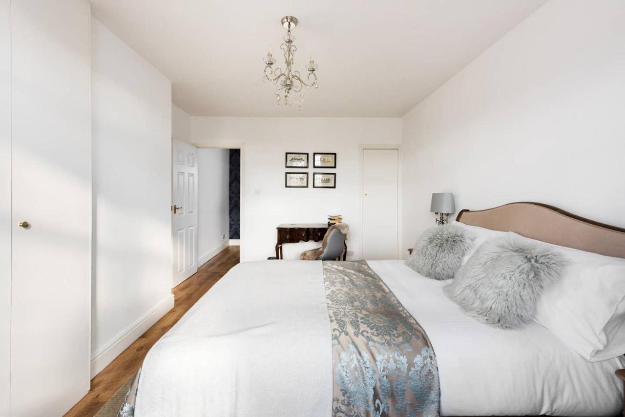The Bluebird - One Bedroom Apartment In Watford Watford  Exterior foto