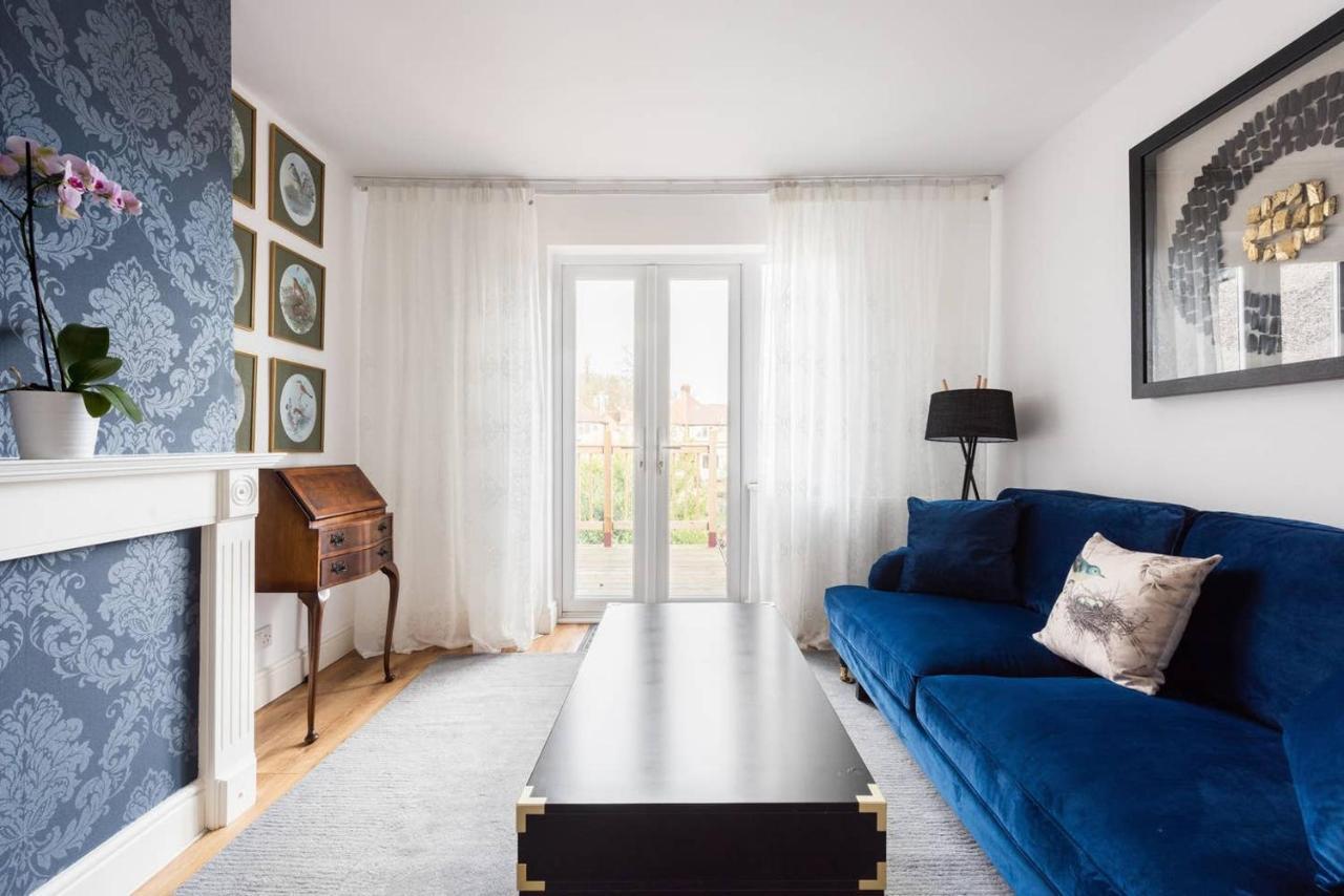 The Bluebird - One Bedroom Apartment In Watford Watford  Exterior foto